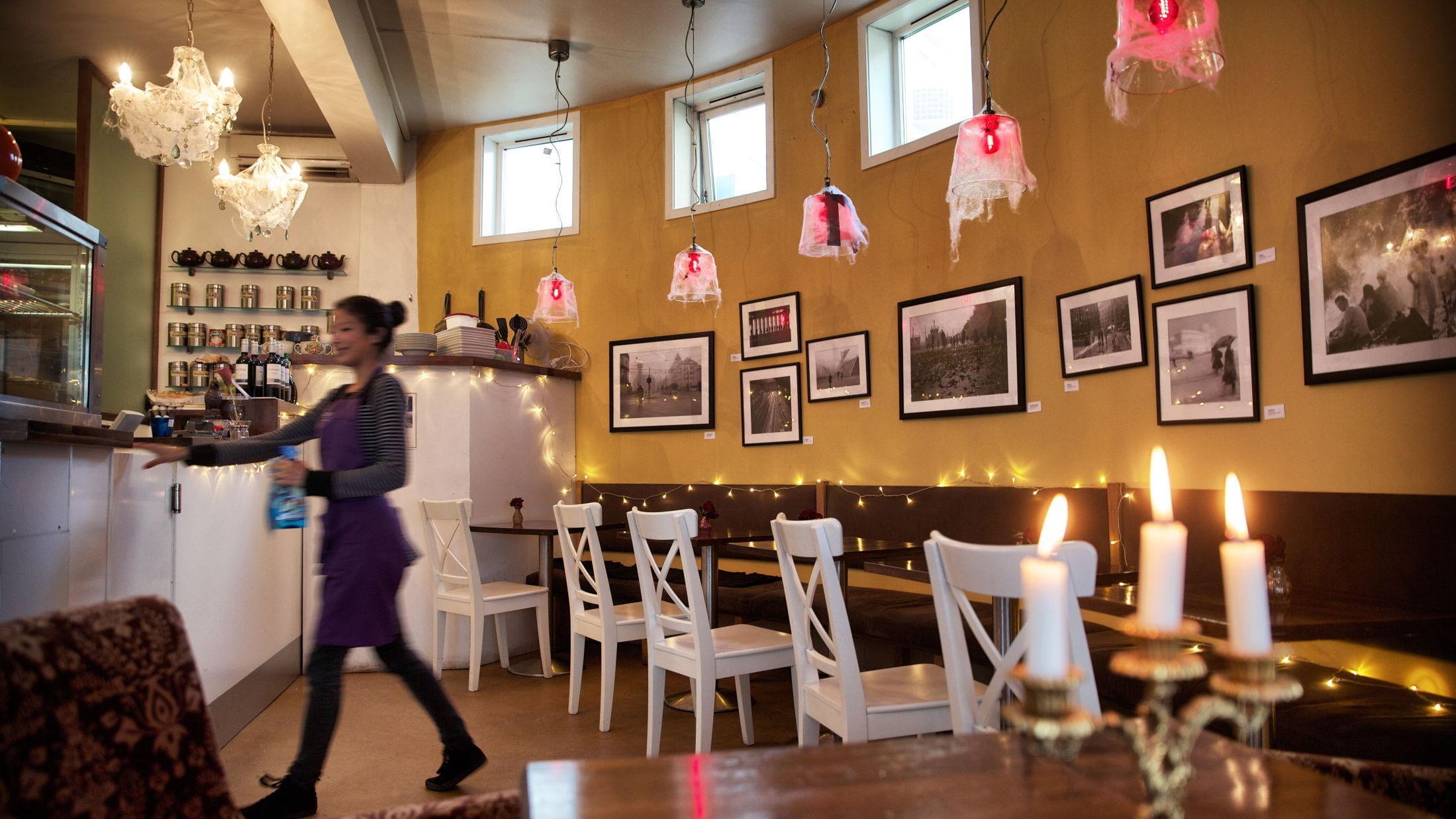 AMERIKANSK GJESTFRIHET: Café Fedora serverer deilig amerikansk mat på Frogner til en oppsiktsvekkende billig penge. Foto: Mattis Sandblad/VG