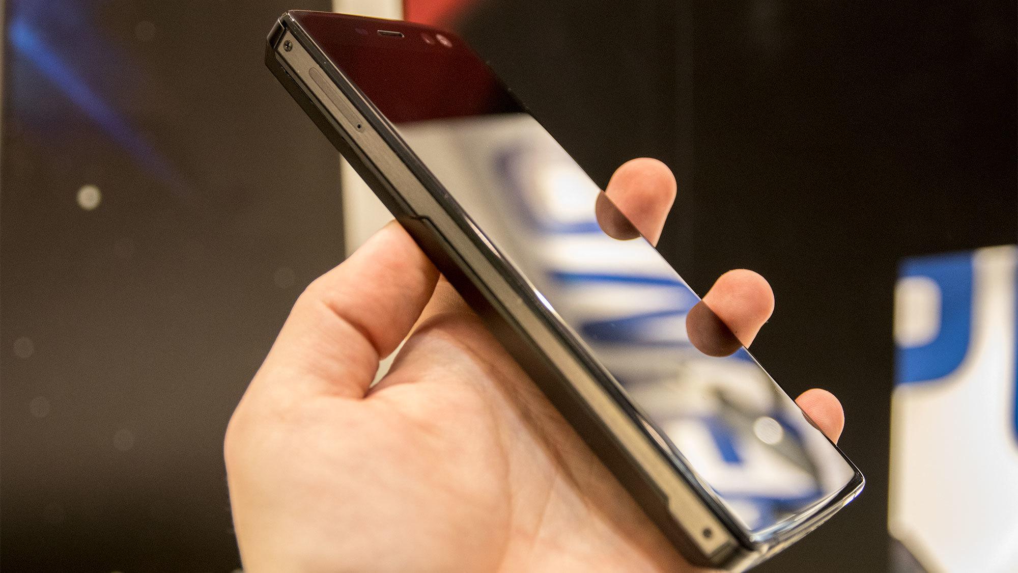 Denne mobilen har fem ganger så stort batteri som Samsung Galaxy S9
