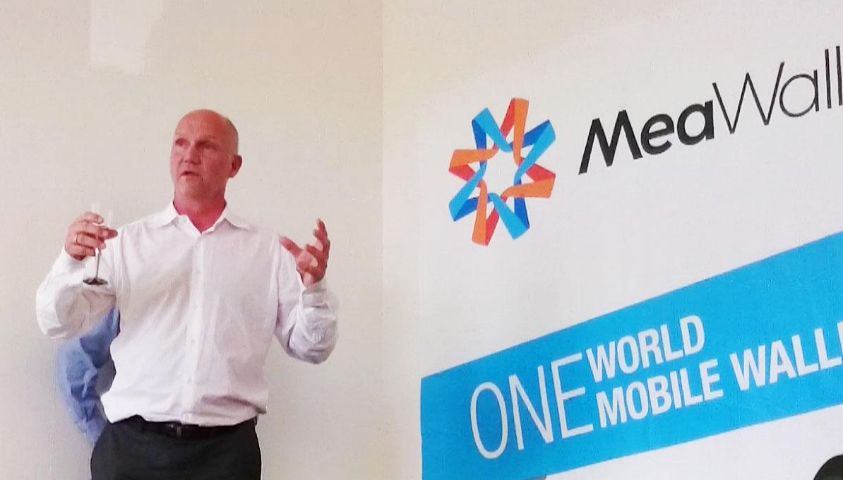 Lars Sandtorv er administrerende direktør i MeaWallet. Han hevder fem millioner nordmenn er et for lite kundegrunnlag for at MeaWallet skal lønne seg. Han satser derfor på å gjøre hele verden til sitt marked, med en sikker lommebok utviklet med et rammeverk fra IBM.