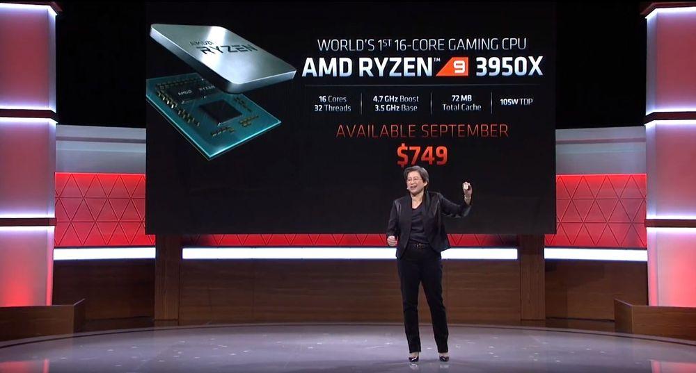 Her viser AMDs Lisa Su frem deres 3. generasjon Ryzen-prosessor med 16 kjerner under E3-messen i juni.