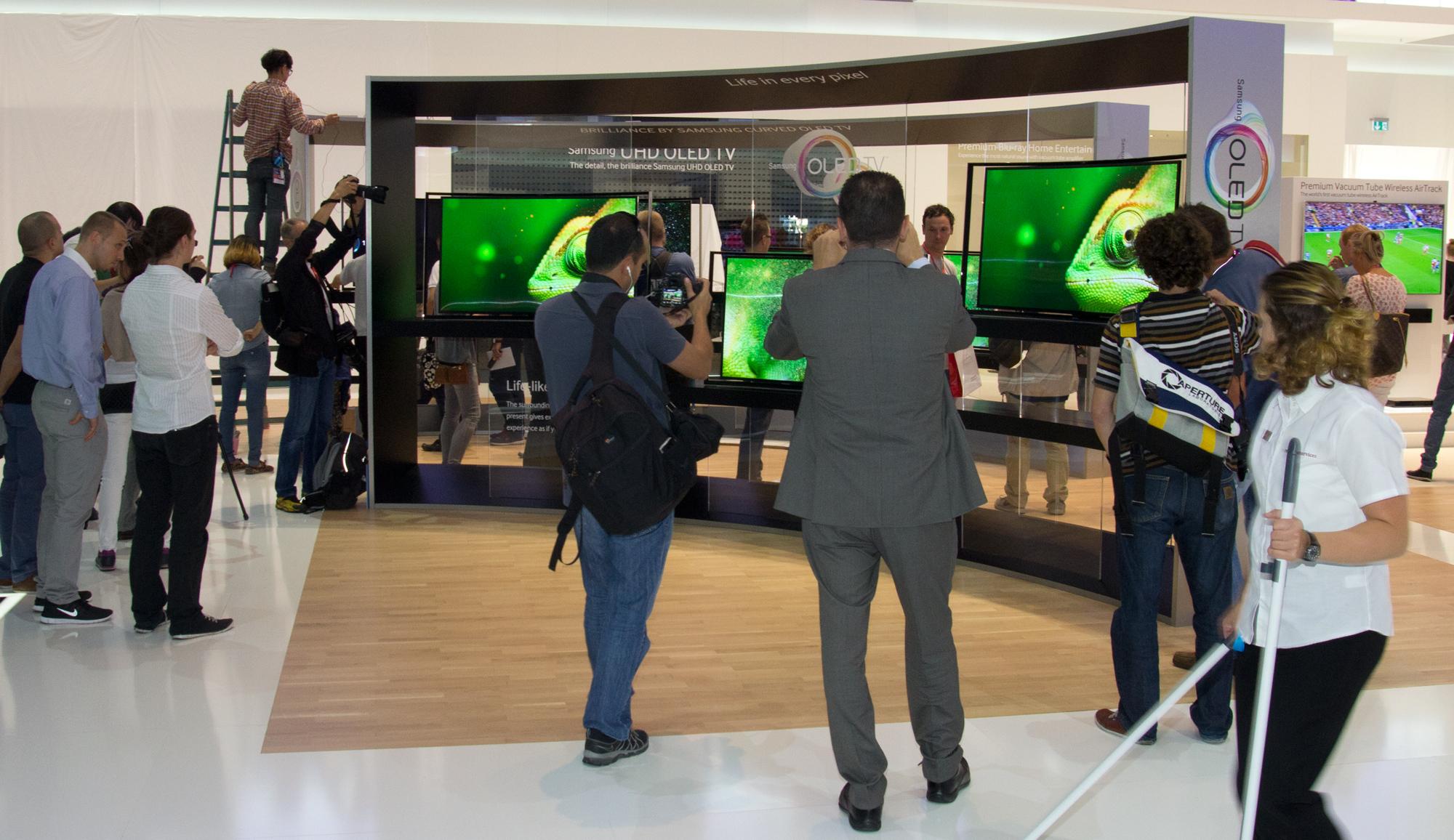 Samsungs OLED-skjermer med sving skapte interesse.