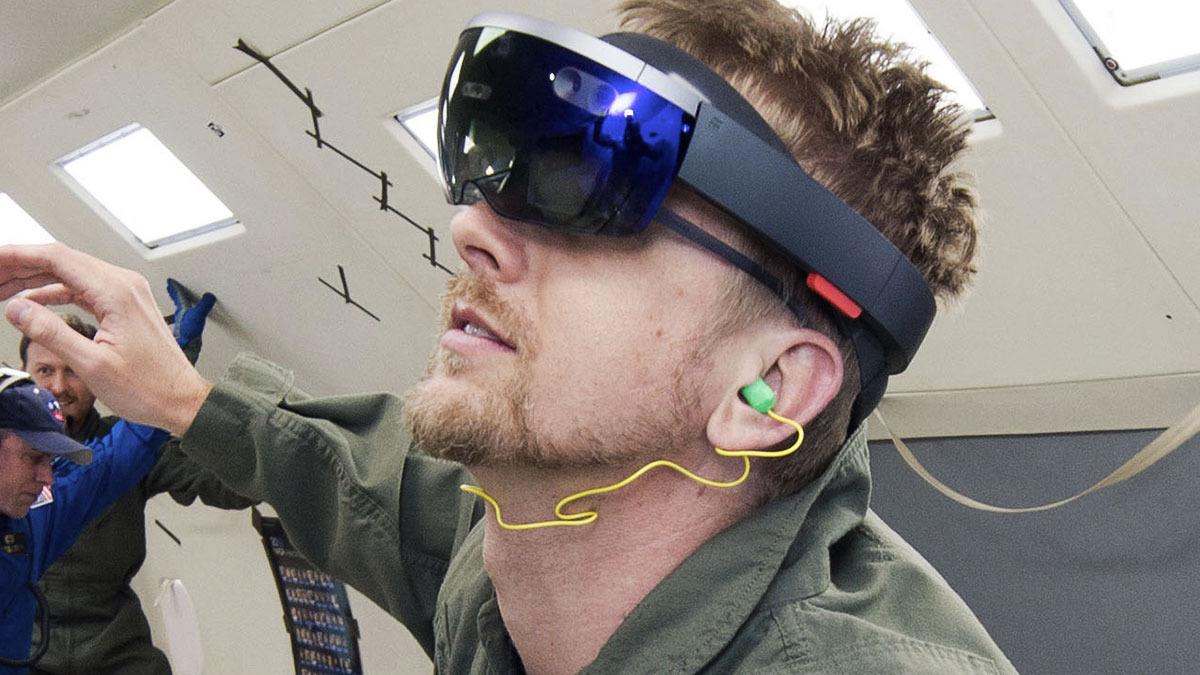 Nå skal astronautene få HoloLens-briller