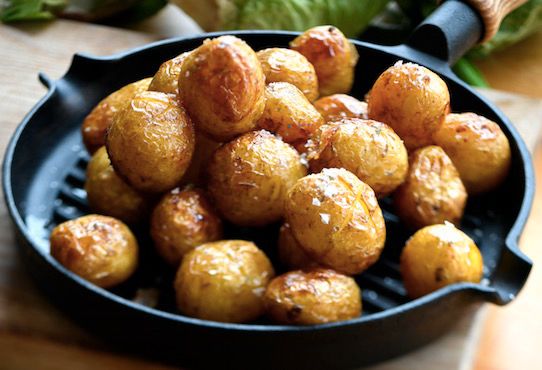 Superenkelt och jättegott: rostad potatis.