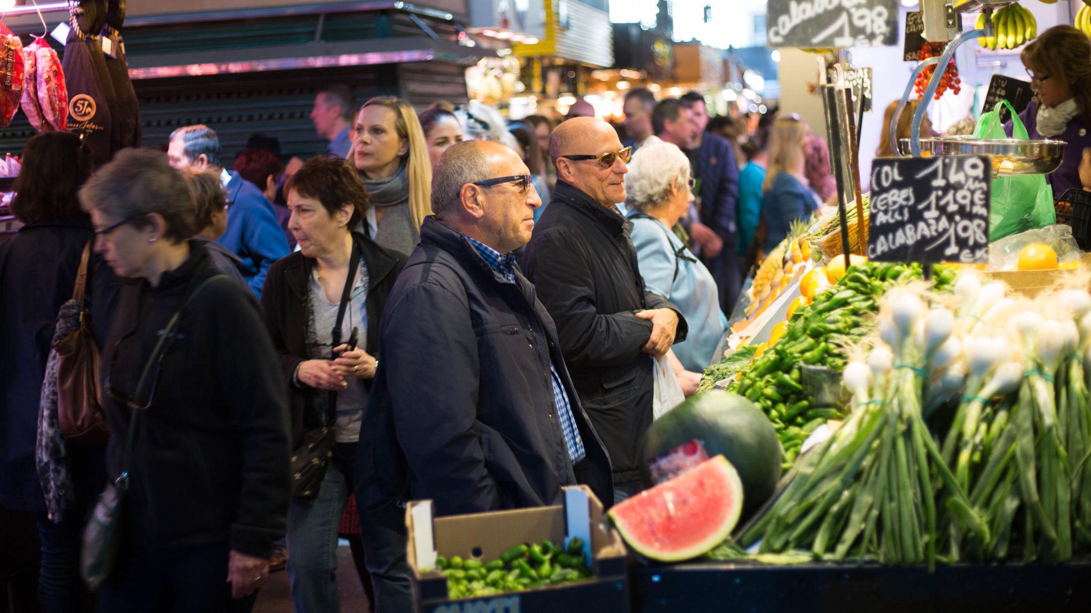 MARKED: Besøk et spennende matmarked mens du er i Barcelona. Foto: Audun Aagre