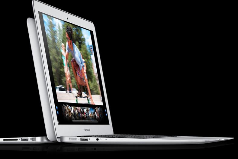 MacBook Air(bildet) og MacBook Pro har fått ny maskinvare.Foto: Apple