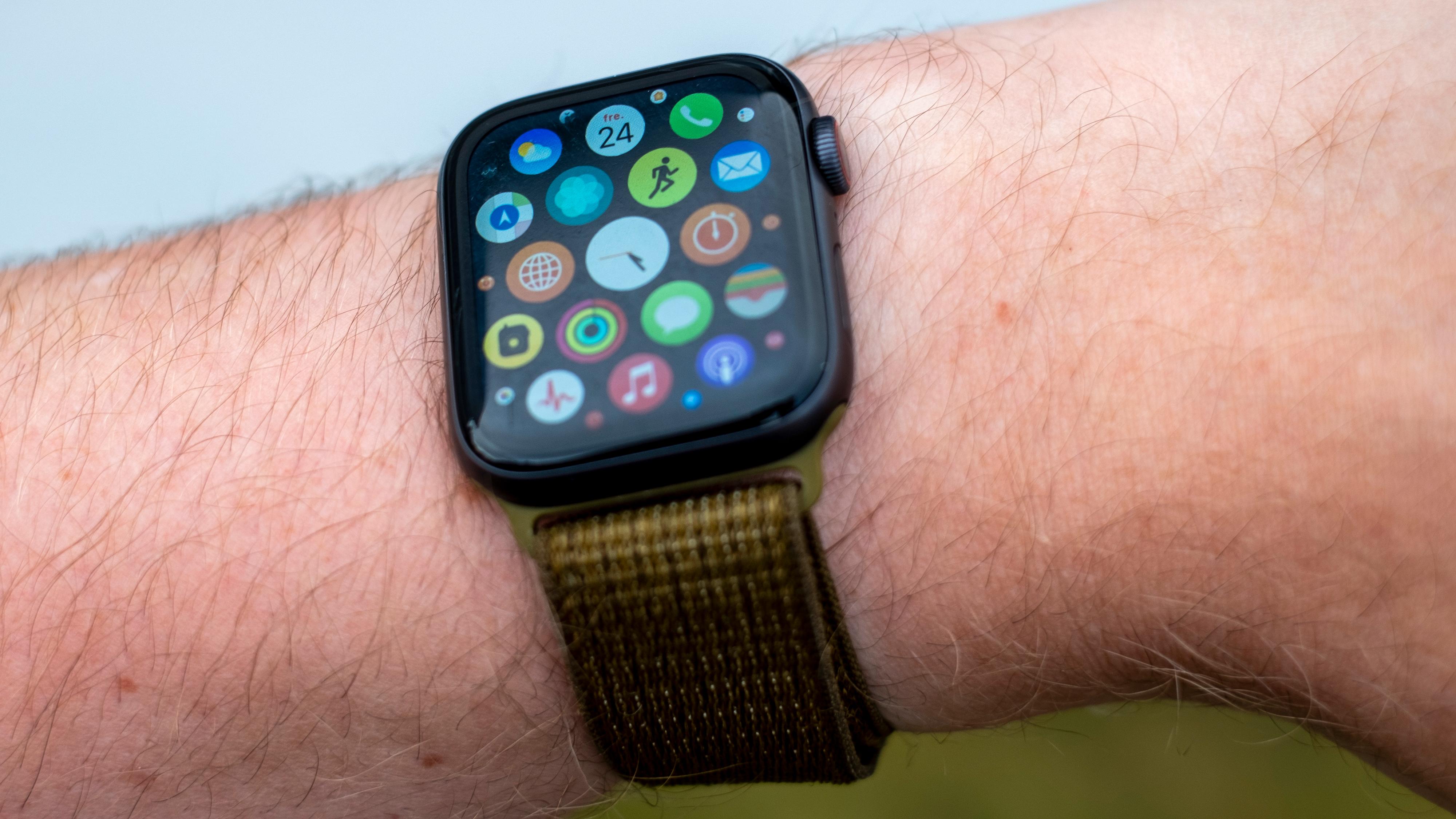 Apple Watch har mange spennende helsefunksjoner, og du kan laste ned apper på direkten. Men hvor mange bruker alt dette på smartklokka si?