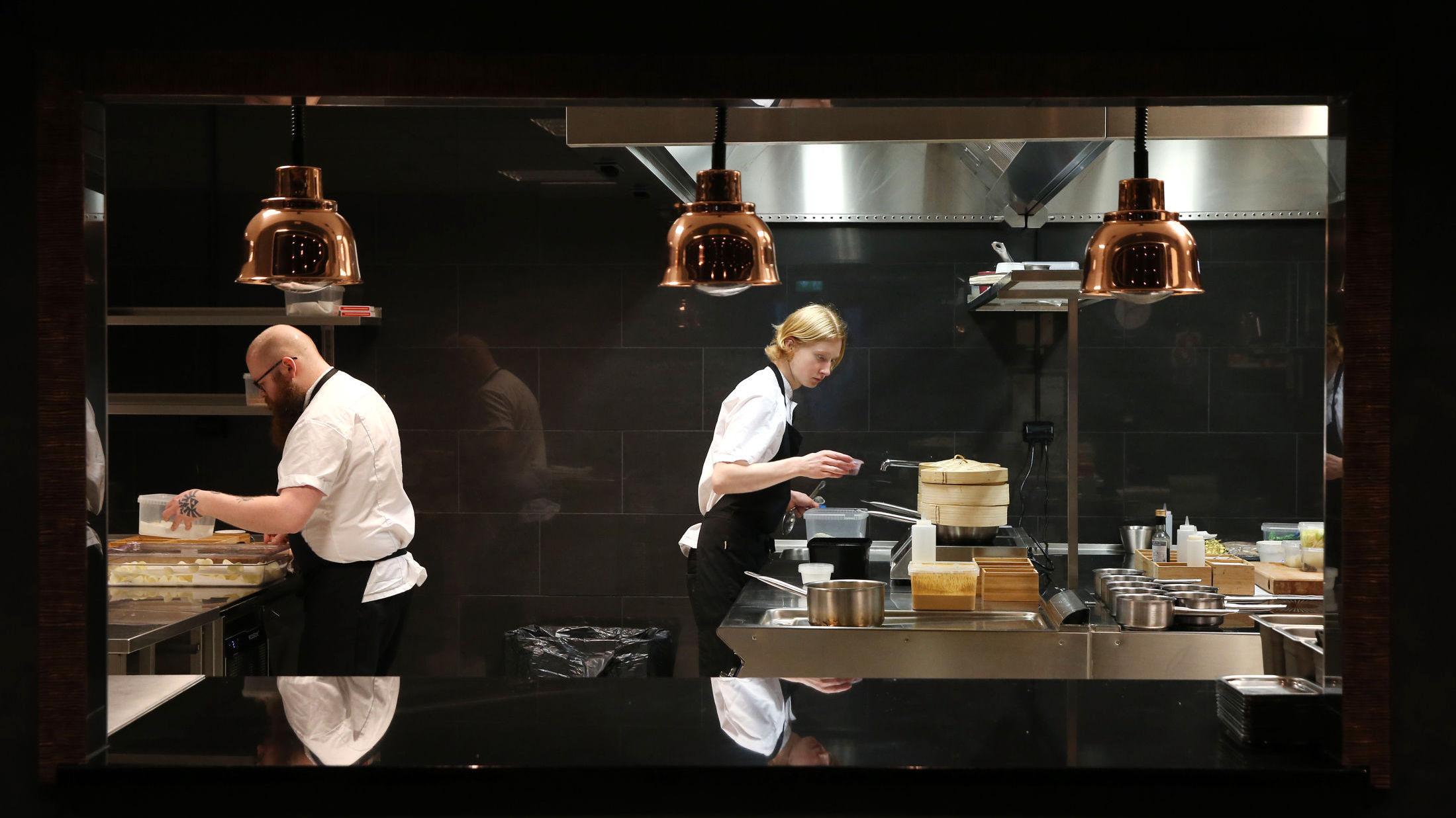 TERNINGKAST 5: Rest serverer ingrediensene andre restauranter ikke vil servere. Og det gjør de bra, mener VGs restaurantanmelder. Foto: Trond Solberg/VG
