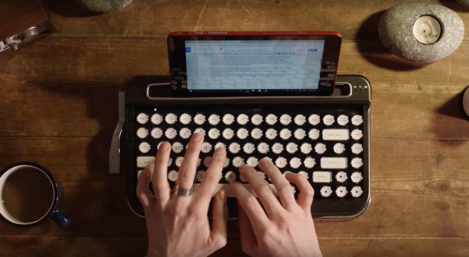 Hva med et tastatur som ser ut som en gammeldags skrivemaskin?