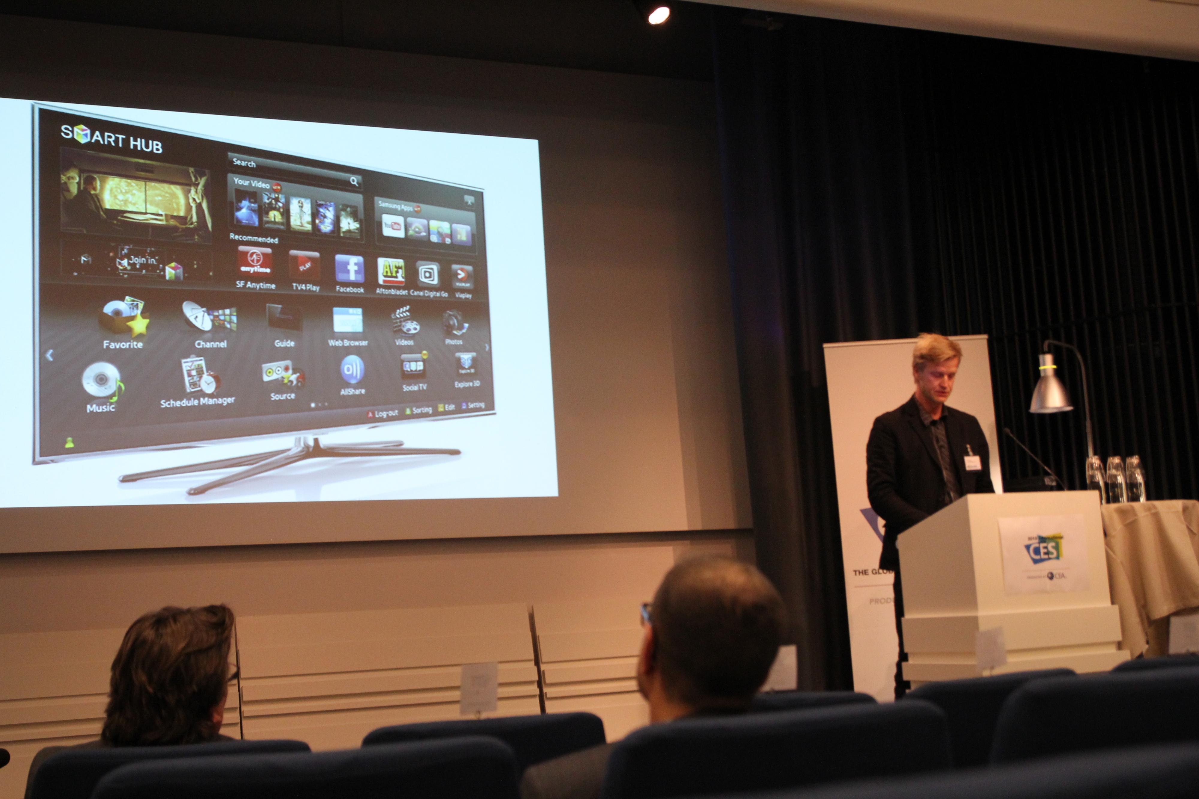 Klas Elm fra den svenske Elektronikbranschen tror nettbrettene blir en viktig del av TV-vanene våre i 2013.Foto: Niklas Plikk, Hardware.no
