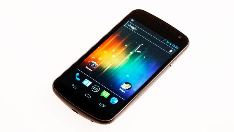 Samsung Galaxy Nexus er en av mange telefoner som støtter NFC i 2012. Likevel vil ikke teknologien ta av som betalingsløsning.
