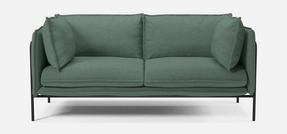 FRESH: Drit i brunt, beige eller creme-farget sofa. Grønn sofa kan forandre stuen din fra ordinær til spennende på 1, 2, 3. Sofa fra Bolia, før: 20 159 kroner. NÅ: 12 095 kroner. Foto: Produsenten