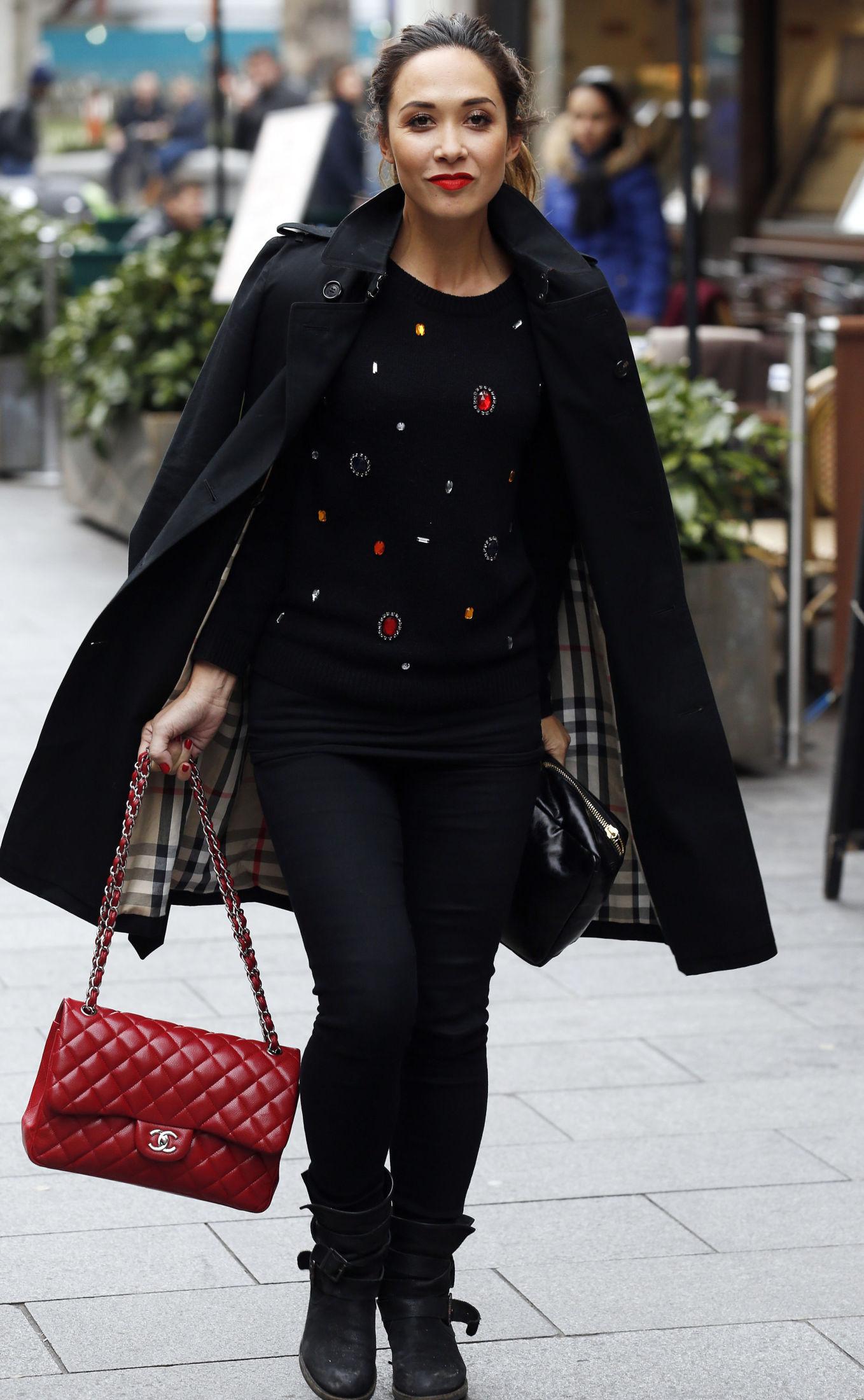 STOR: Modell og TV-personlighet Myleene Klass har skaffet seg en stor, rød Chanel-klassiker. Foto: Getty Images