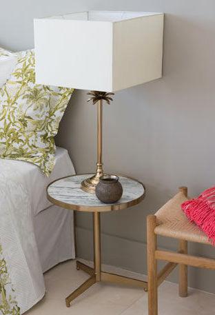 PALMESUS: Oppdater soverommet eller stuen med en palmelampe fra Zara Home. Førpris: 949 kroner, nå: 39 kroner. Foto: Produsenten