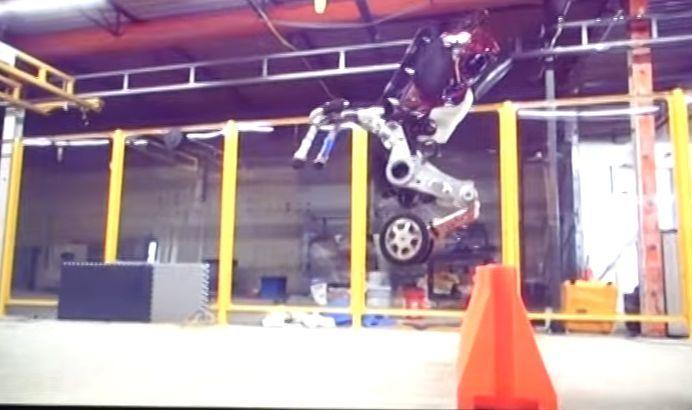 Handle-roboten kan hoppe over hindringer i full fart.