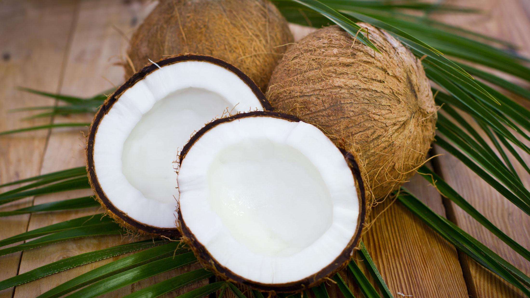 SUNN: Kokosnøtten inneholder både proteiner og fiber i tillegg til vitaminer og mineraler. Foto: pilipphoto/Scanpix