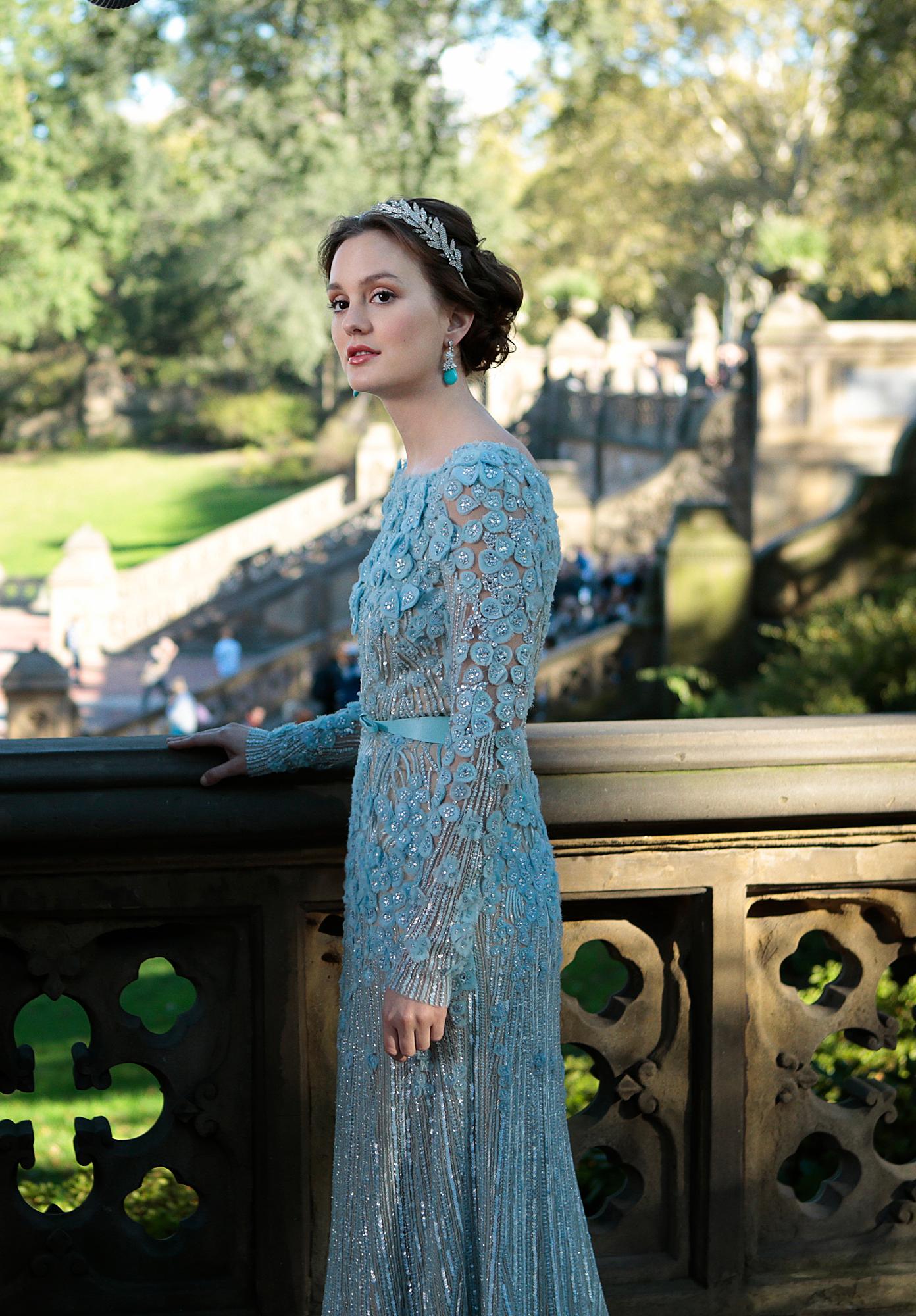 Ett av seriens ultimate høydepunkt: da Blair og Chuck endelig gifter seg i Central Park i sesong seks. Blair nydelig i kjole fra Elie Saab.