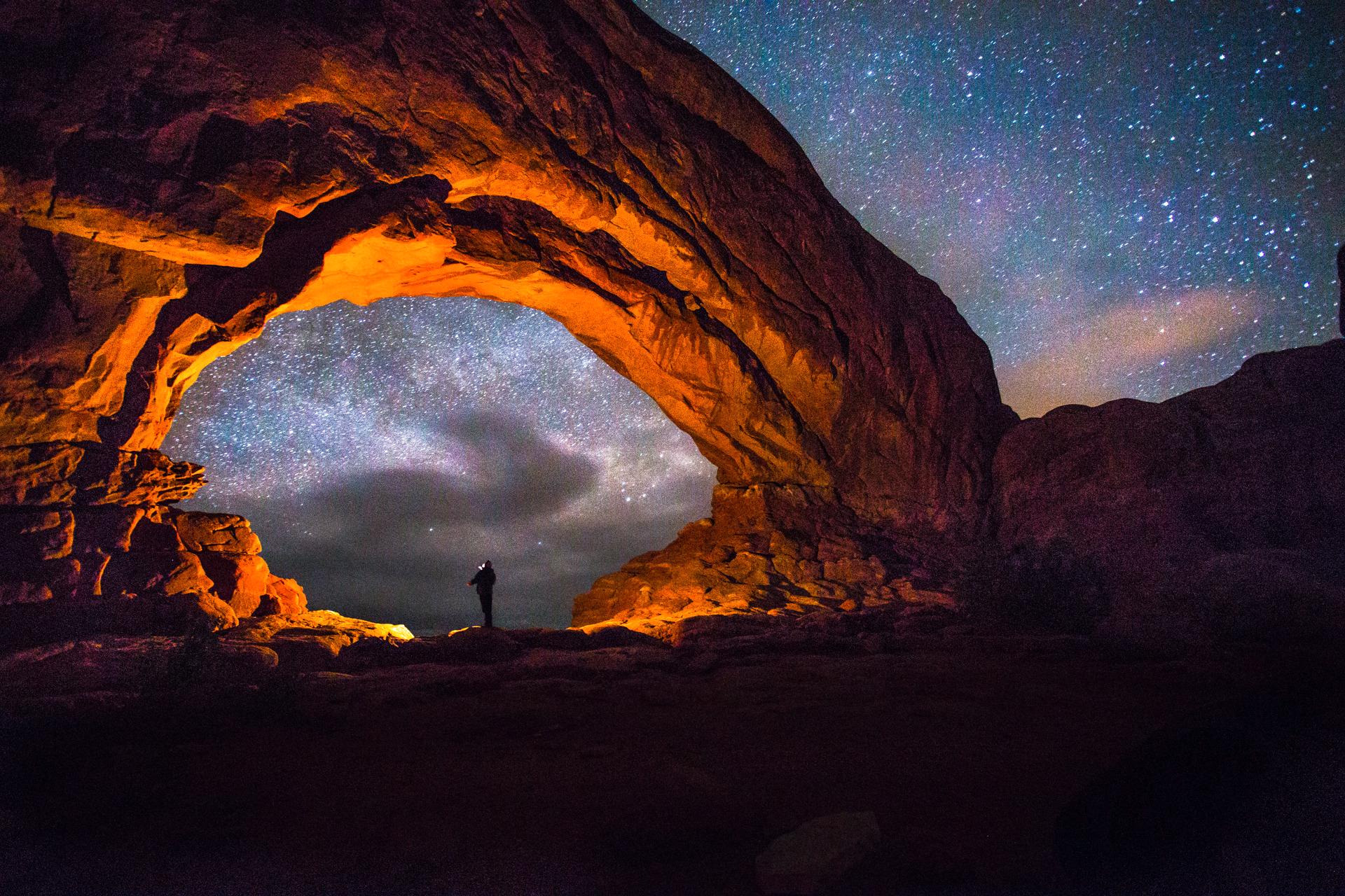 Just me, observing the stars above ancient sandstone landscape of Arches National Park. It's amazing how when we view our earthly environment in its natural state, the more alien it becomes. Single exposure, no composites. Foto: Krishan Bansal, Shortlist, Youth Competition, 2015 Sony World Photography Awards