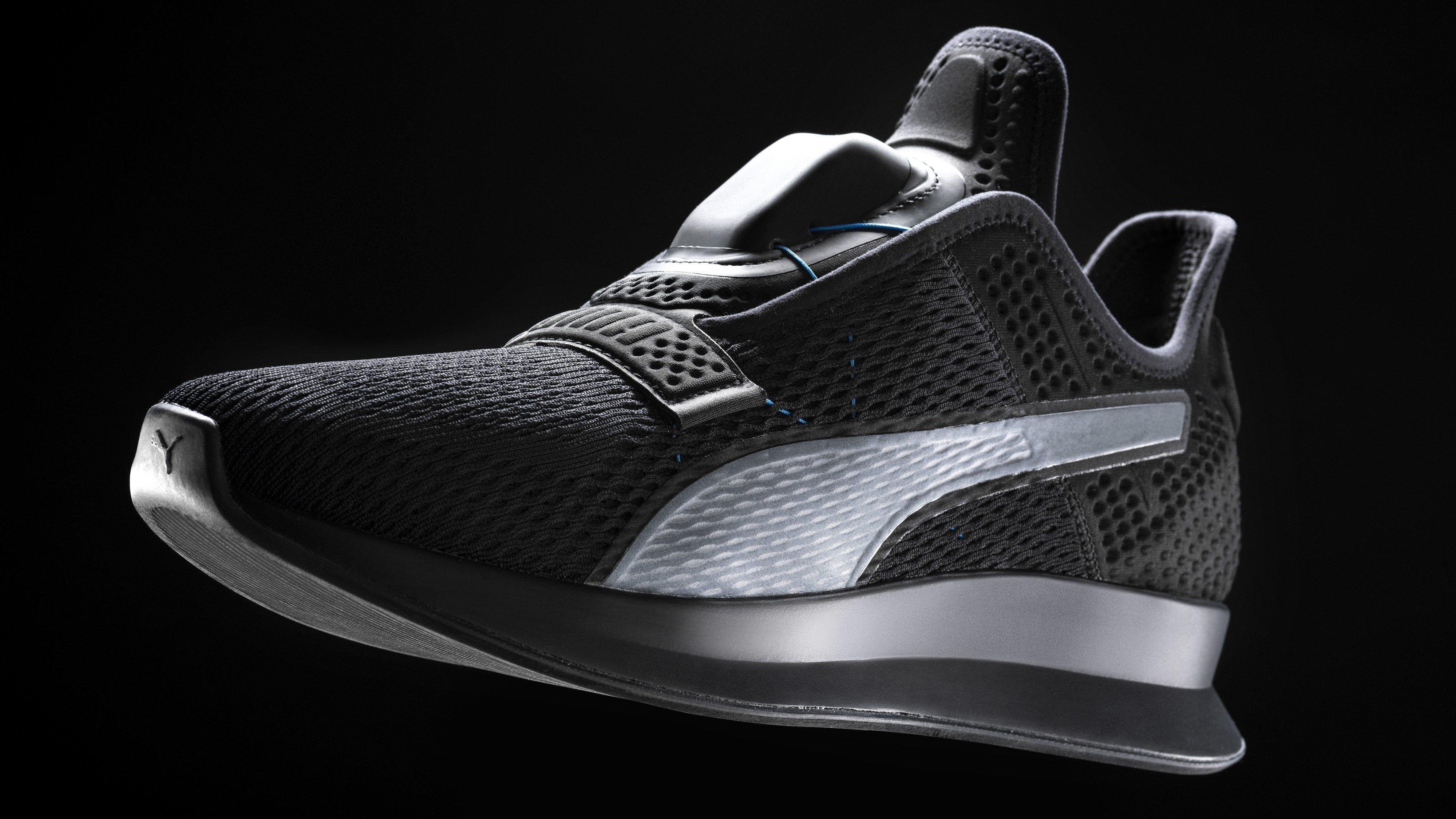 Nike får konkurranse – nå viser Puma også frem selvknytende sko