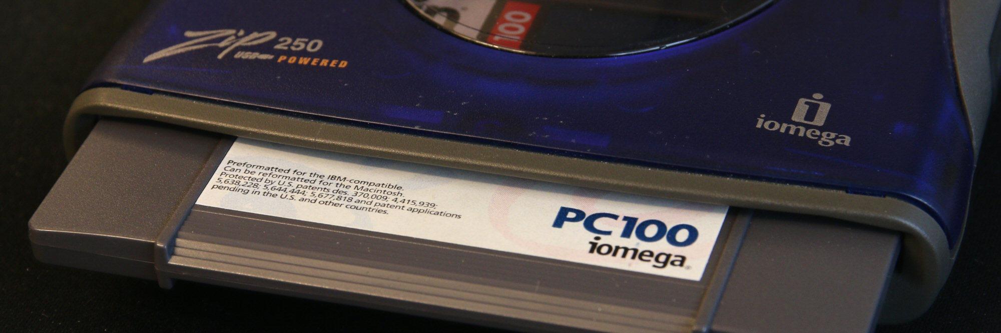 Iomegas Zip Drive konkurrerte til dels med CD-ROM.Foto: Vegar Jansen, Hardware.no