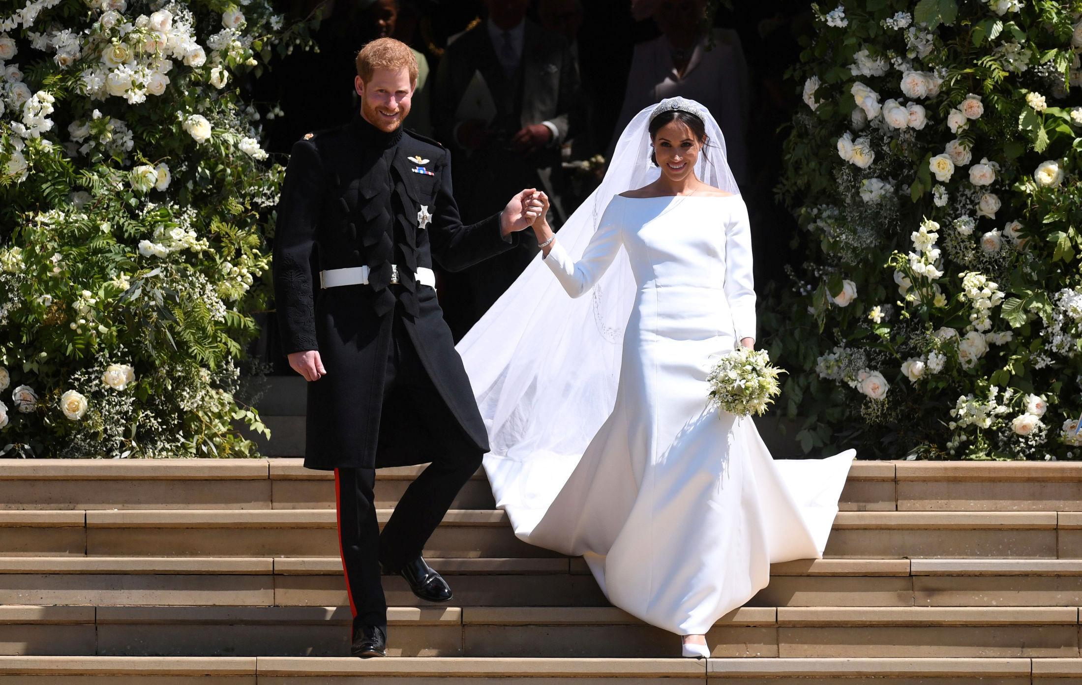 VIL INSPIRERE MANGE: Hertuginne Meghans brudekjole er inspirasjonen bak årets største brudetrender. Foto: Reuters.