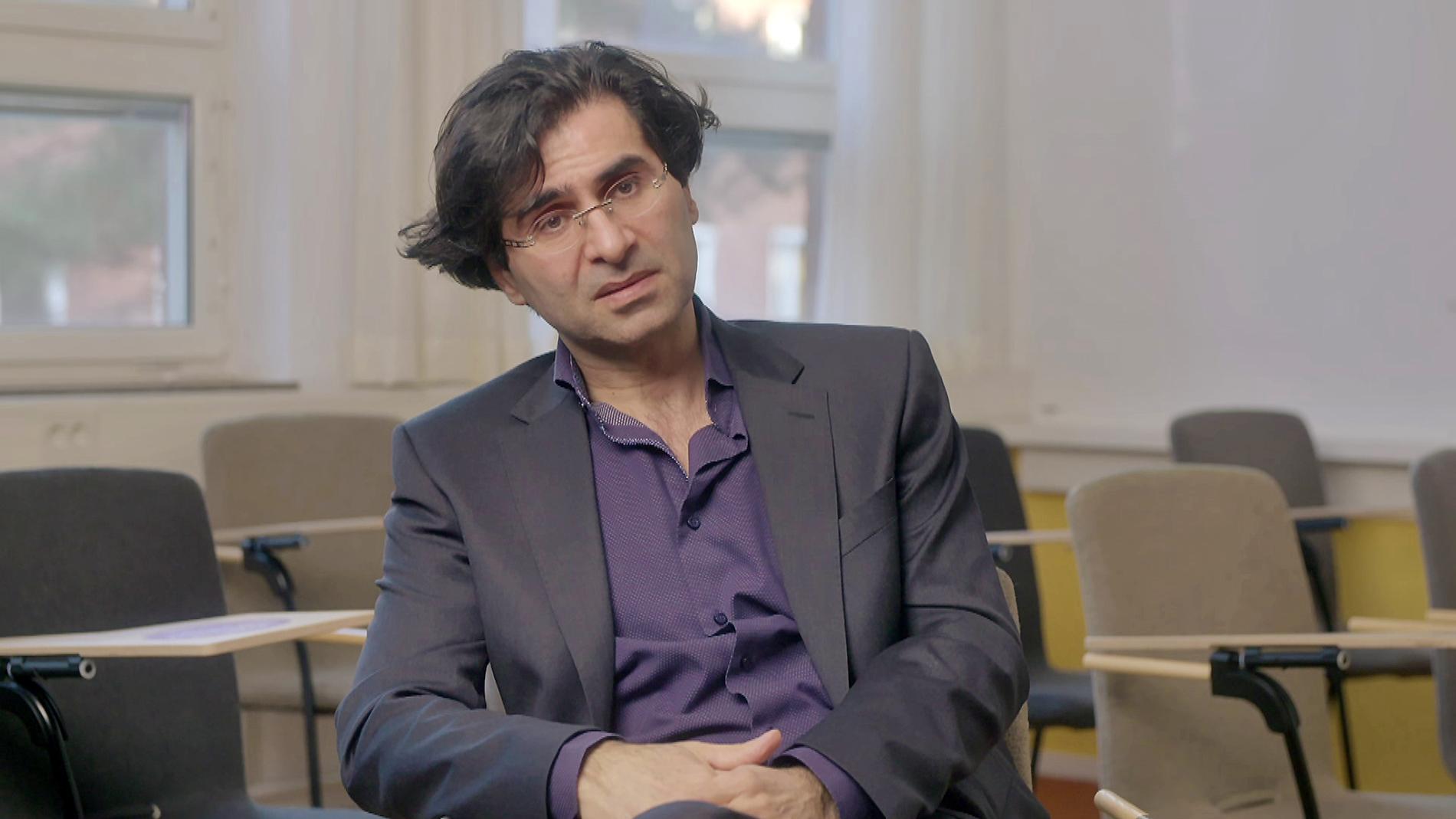 Professor Ata Ghaderi i dokumentärserien ”Ätstört”