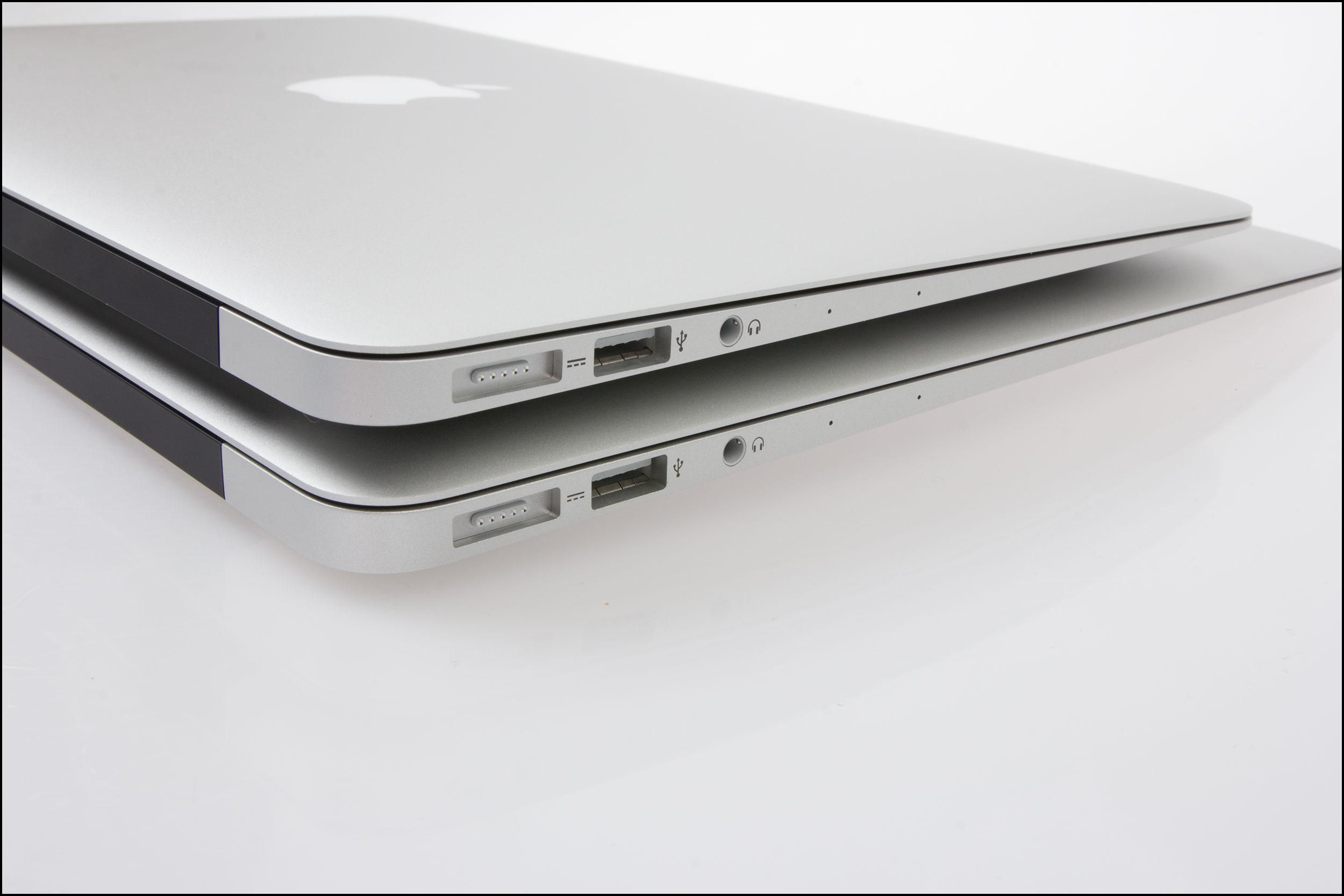 Nye MacBook Air har to mindre hull.Foto: Jørgen Elton Nilsen, Hardware.no
