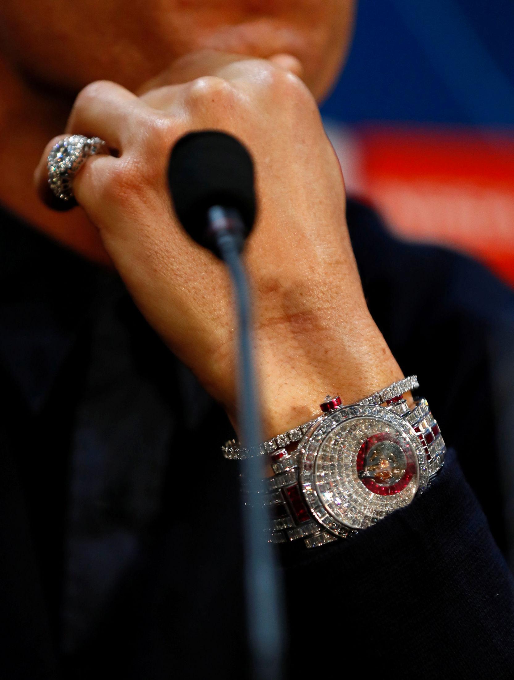 LUKSUS: Ronaldos klokke skal ha en prislapp på over 21 millioner kroner. Foto: Reuters.