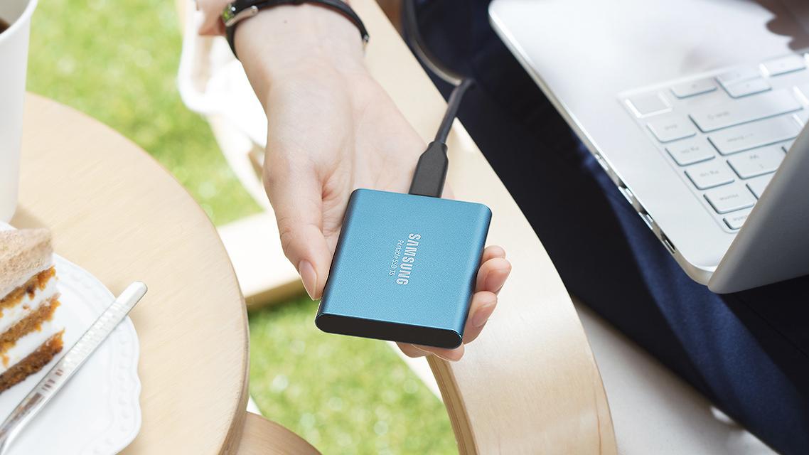 Her er nyeste generasjon av Samsungs «kredittkort-SSD»