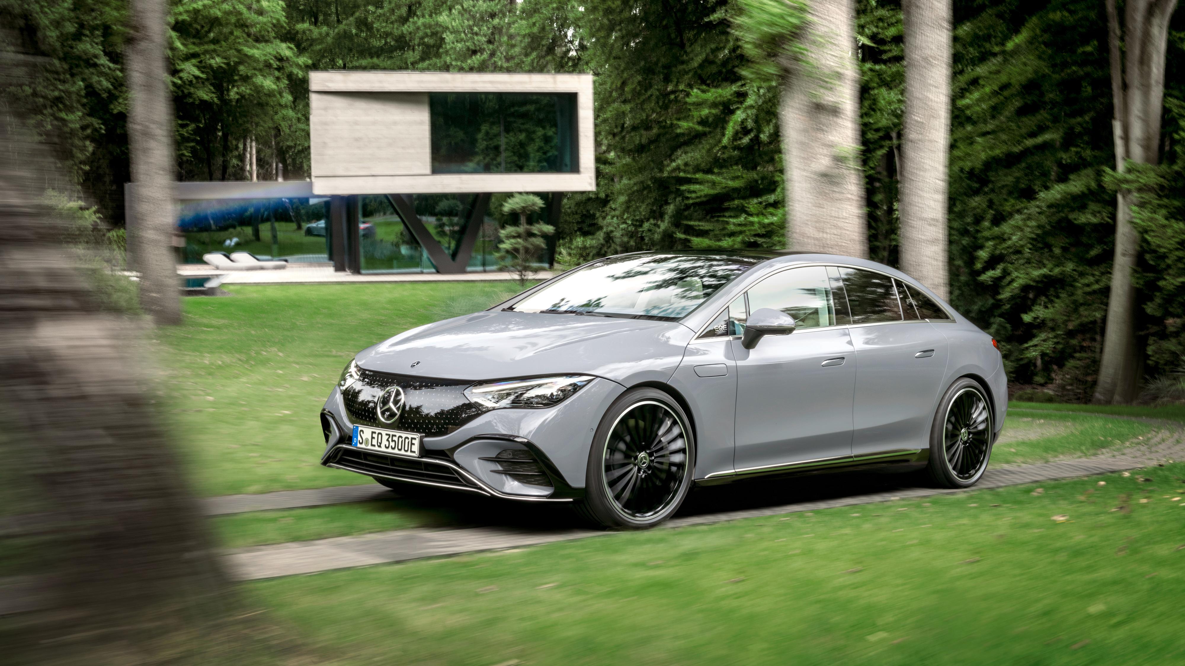 660 km rekkevidde og «Hyperscreen»: Her er Mercedes-Benz EQE