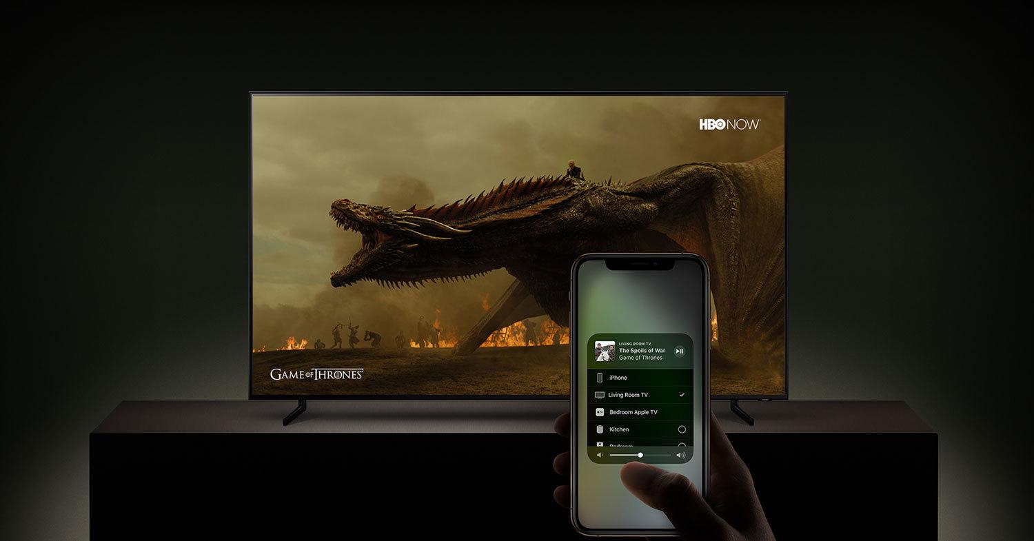 I den nye iOS-oppdateringen kan du bruke stemmen til å spille av videoinnhold på Apple TV fra mobilen - og etter hvert også på TV-er med Airplay 2-støtte.