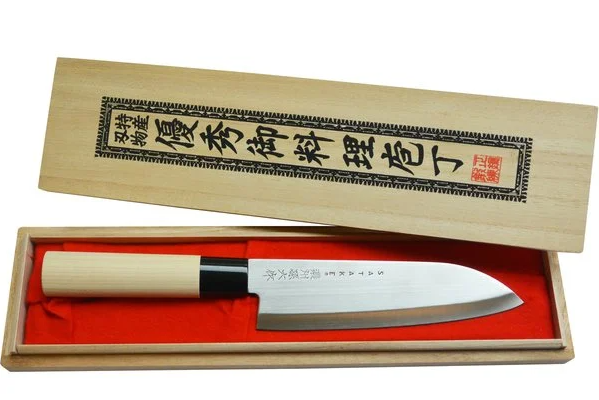 Vassa Santoku-knivarna som gör dig till en mästare i köket