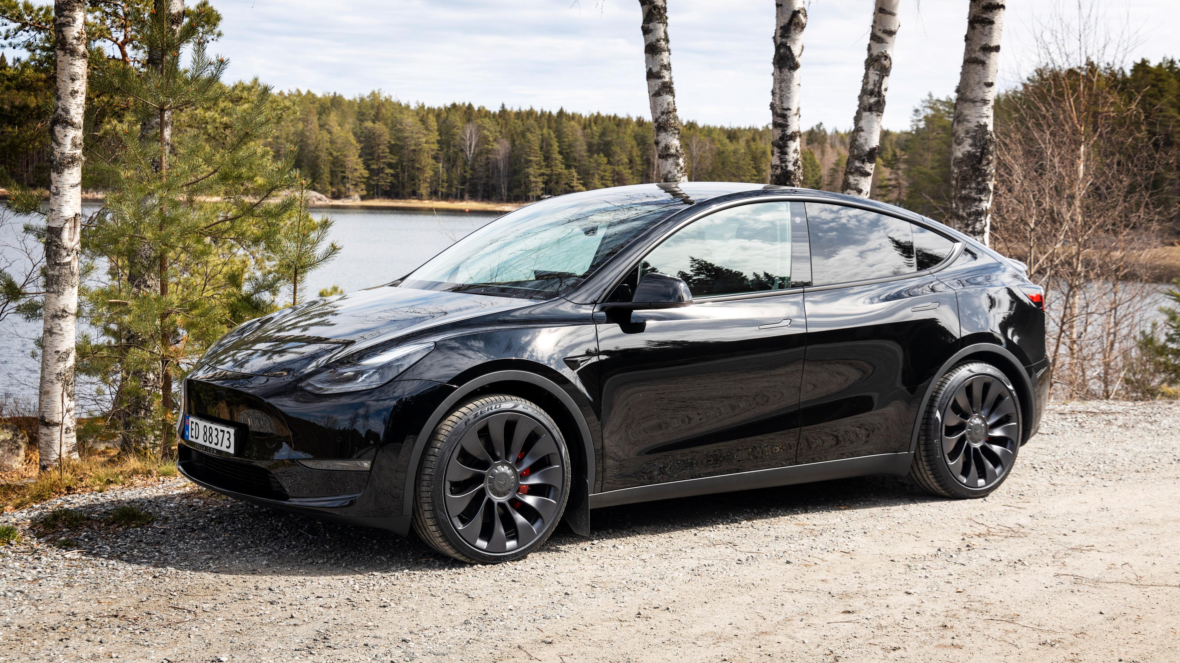 Tesla Model Y var den soleklart mest registrerte bilen i Norge i februar. Men fortsatt er totalvolumet relativt lavt. 