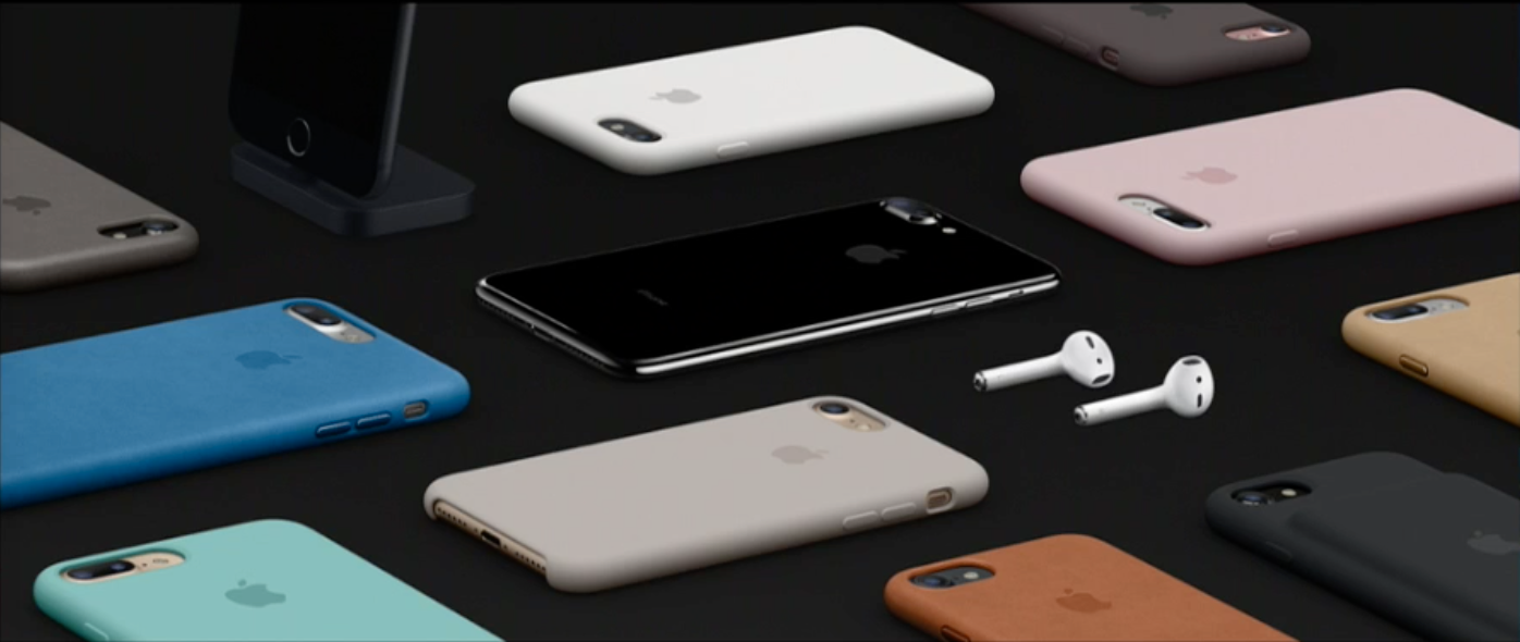 iPhone kommer i mange farger og med mange nye deksler.