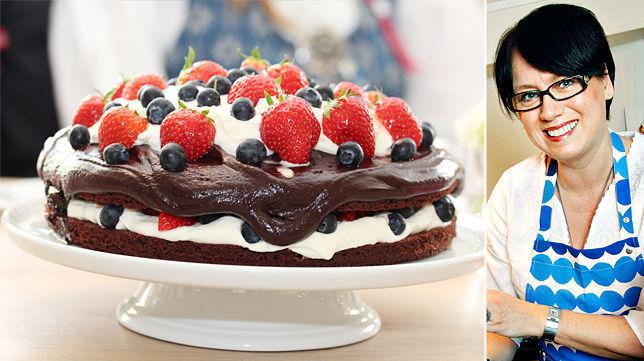 KAKE-PROFF: Norges største matblogger, Trine Sandberg har satset på samme kake i 18 år på rad på 17.mai.