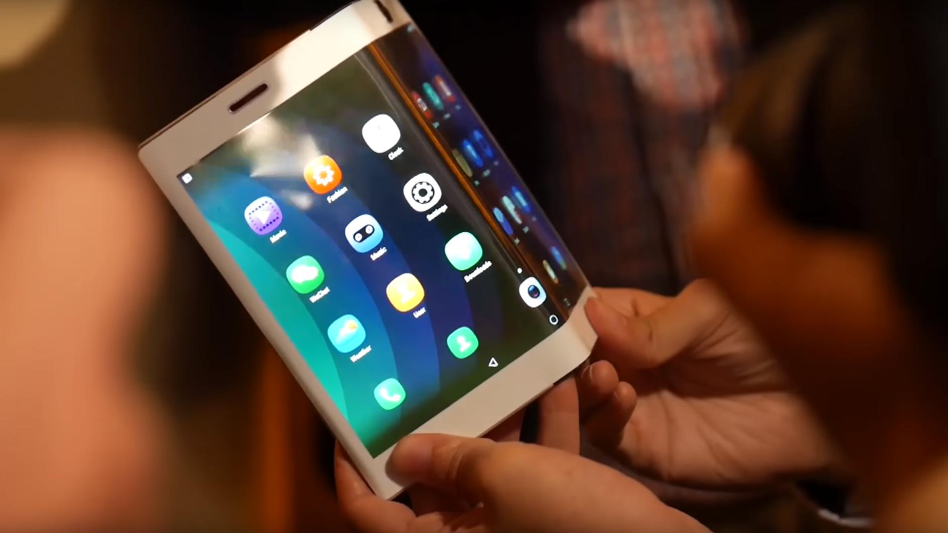 Endelig har Samsung bekreftet at de skal slippe en «brettbar» mobil