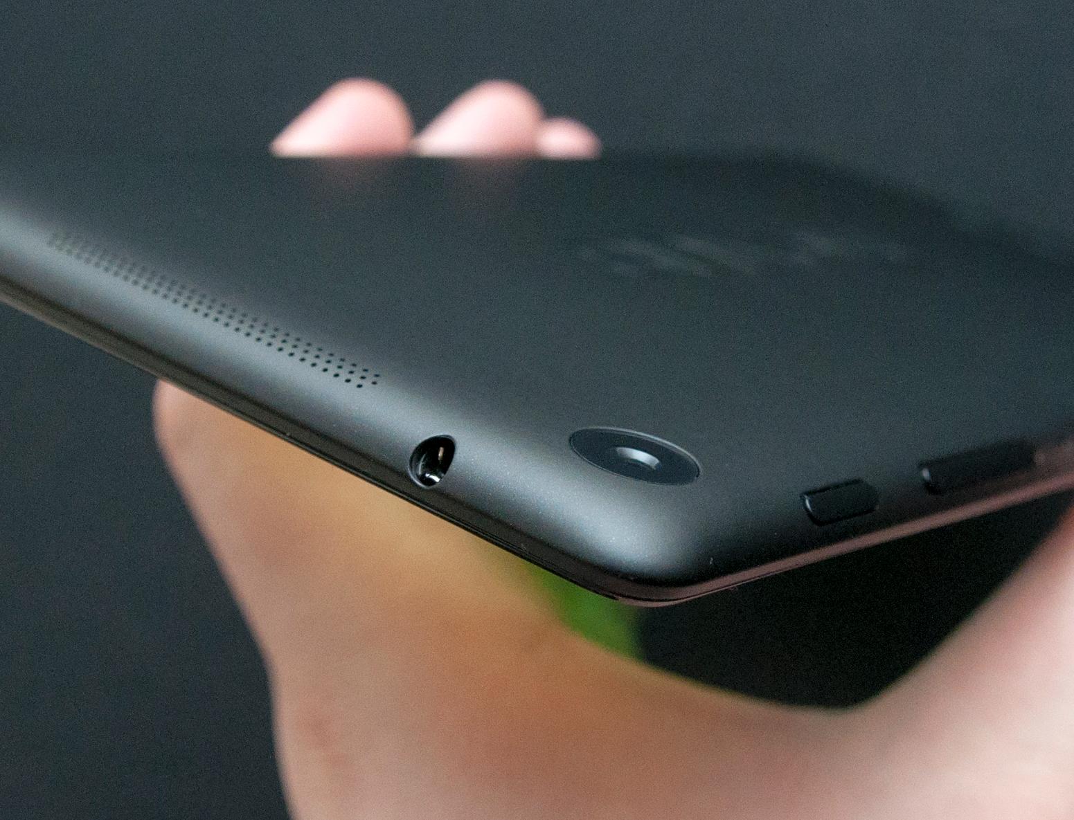 Nexus 7 kan gi god lydkvalitet i hodetelefoner, men det følger ikke med noen i esken.Foto: Finn Jarle Kvalheim, Amobil.no