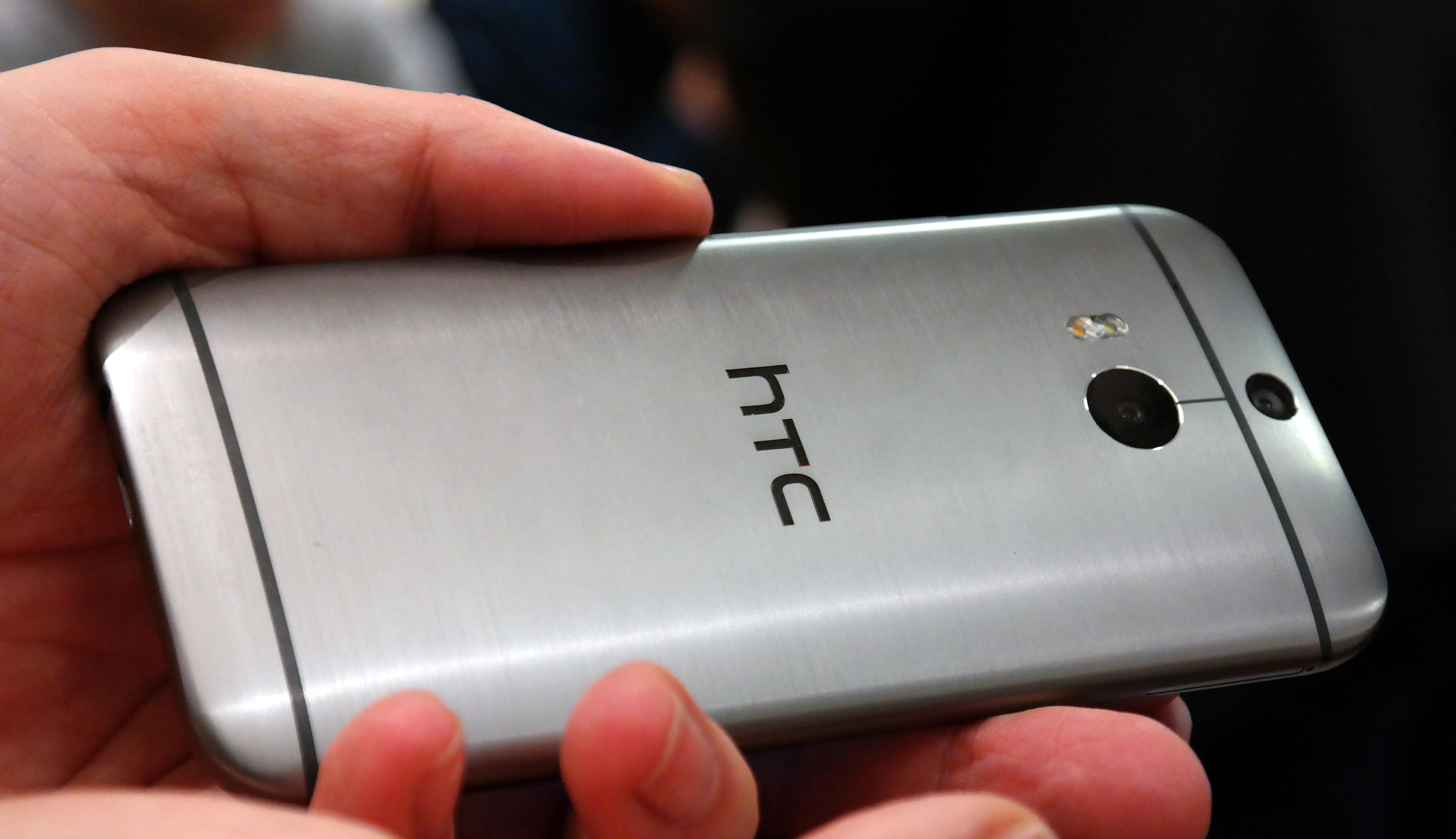 HTC One M8 har en suveren finish. Foto: Espen Irwing Swang, Amobil.no