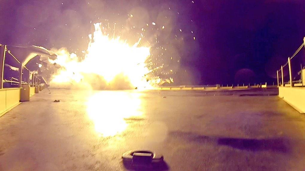Oppdatert med video: Se den dramatiske SpaceX-krasjlandingen