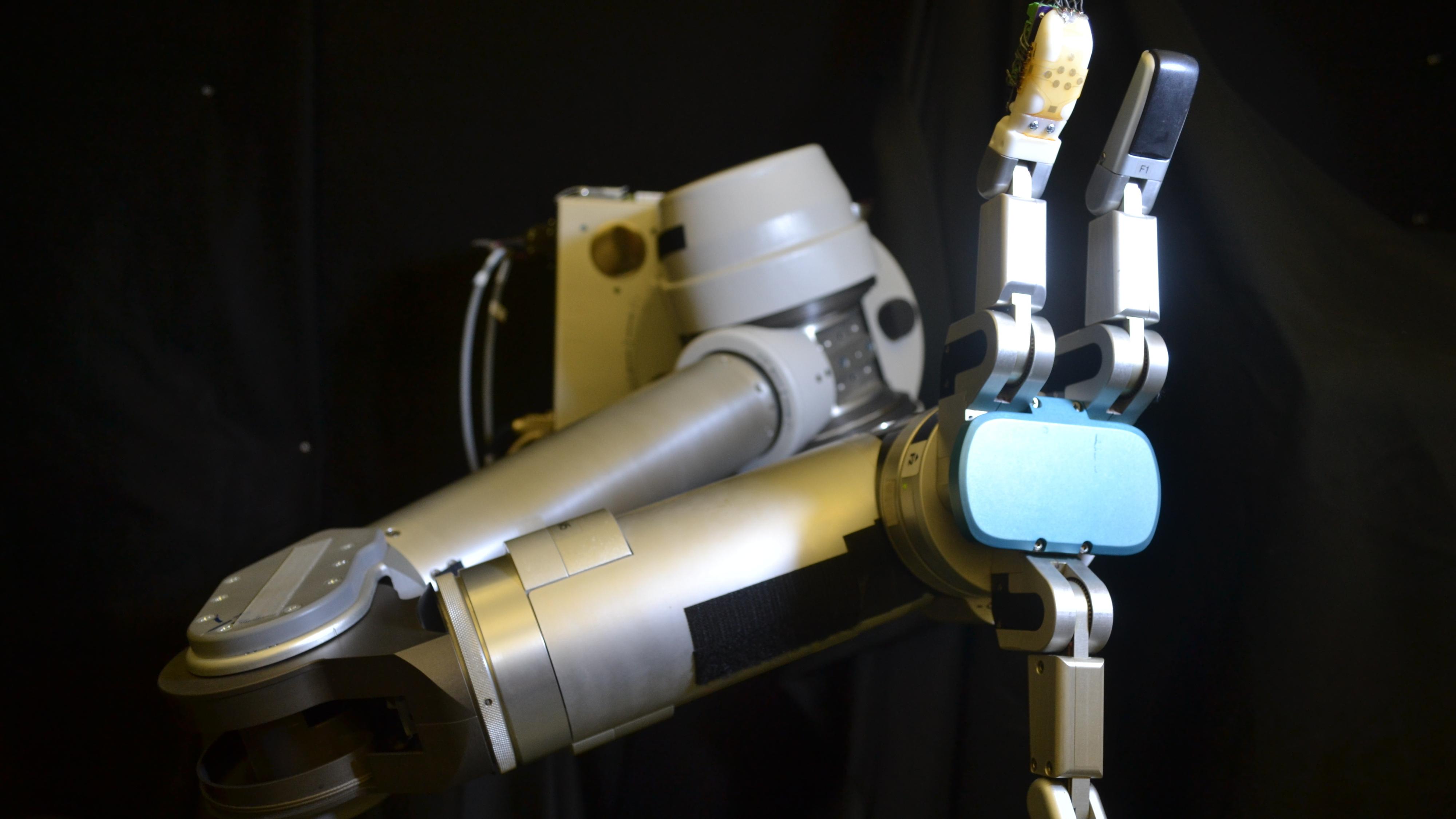 Forskere har laget robothud som kan «føle»