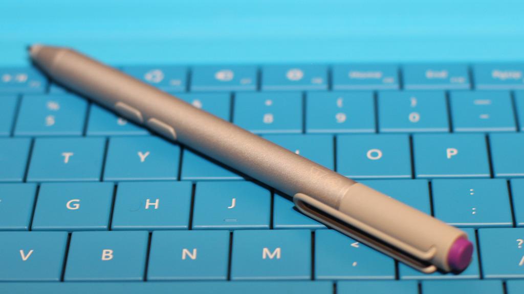 Pennen er ny. Den gir en skriveopplevelse som er nokså nær blyant og papir.Foto: Espen Irwing Swang, Amobil.no