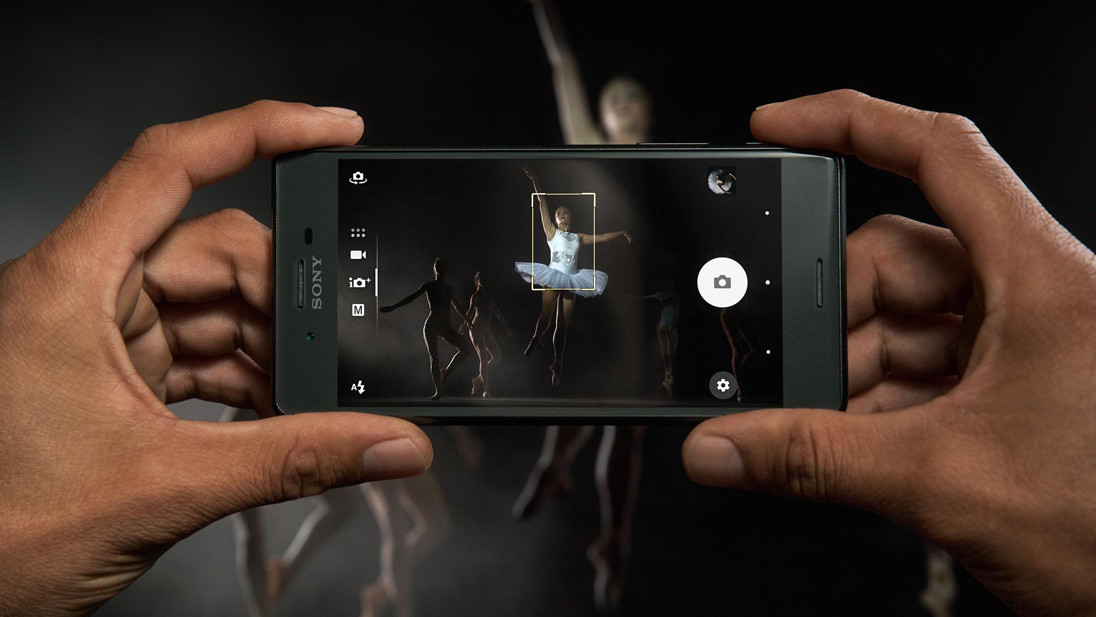 Sony Xperia X Performance er utstyrt med en ny type autofokus som automatisk forutser bevegelige motiver vil være.