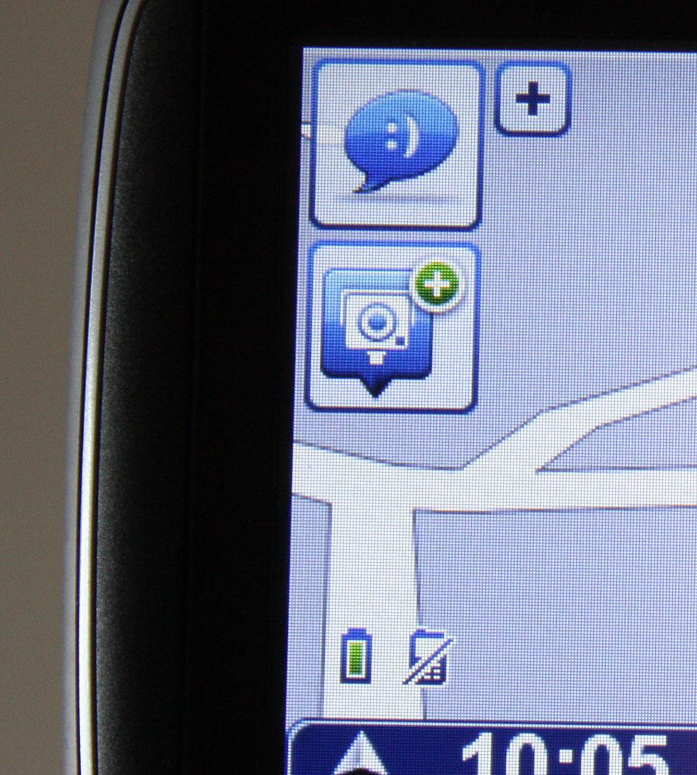 Det øverste ikonet viser at tilkoblet mobil har fått ny SMS. Det nederste lar deg legge til en fotoboks som ikke er på kartet.