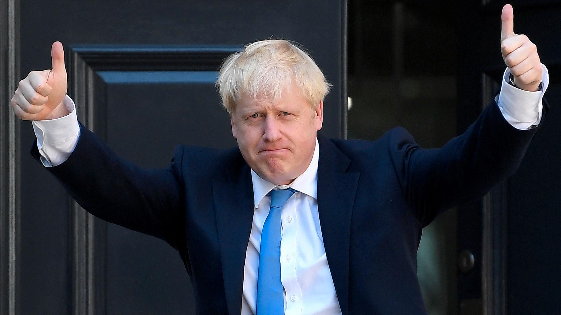 NY STATSMINISTER: Boris Johnson er blitt statsminister i Storbritannia. I tillegg til politikken er han kjent for sin uvanlige politikerstil. Foto: Reuters.