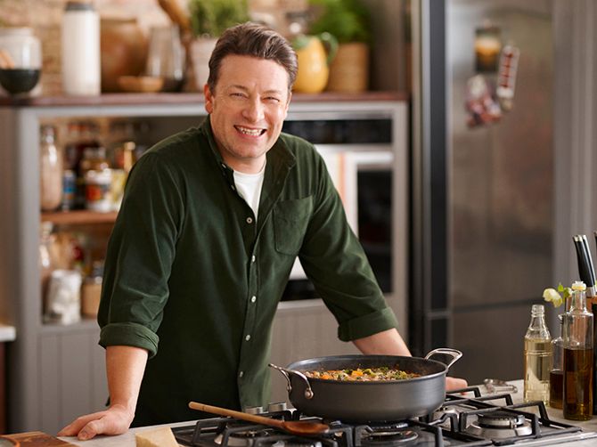 Jamie Oliver bjuder på recept, tips och tricks.