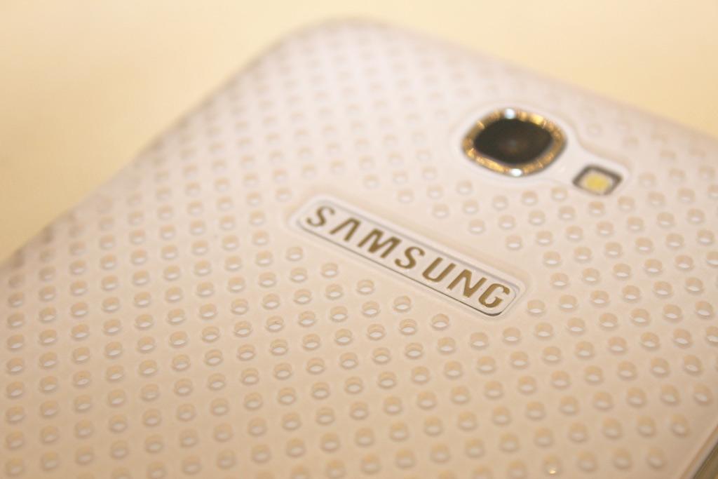 Denne "Samsung"-mobilen koster 1500 kroner i Kina.