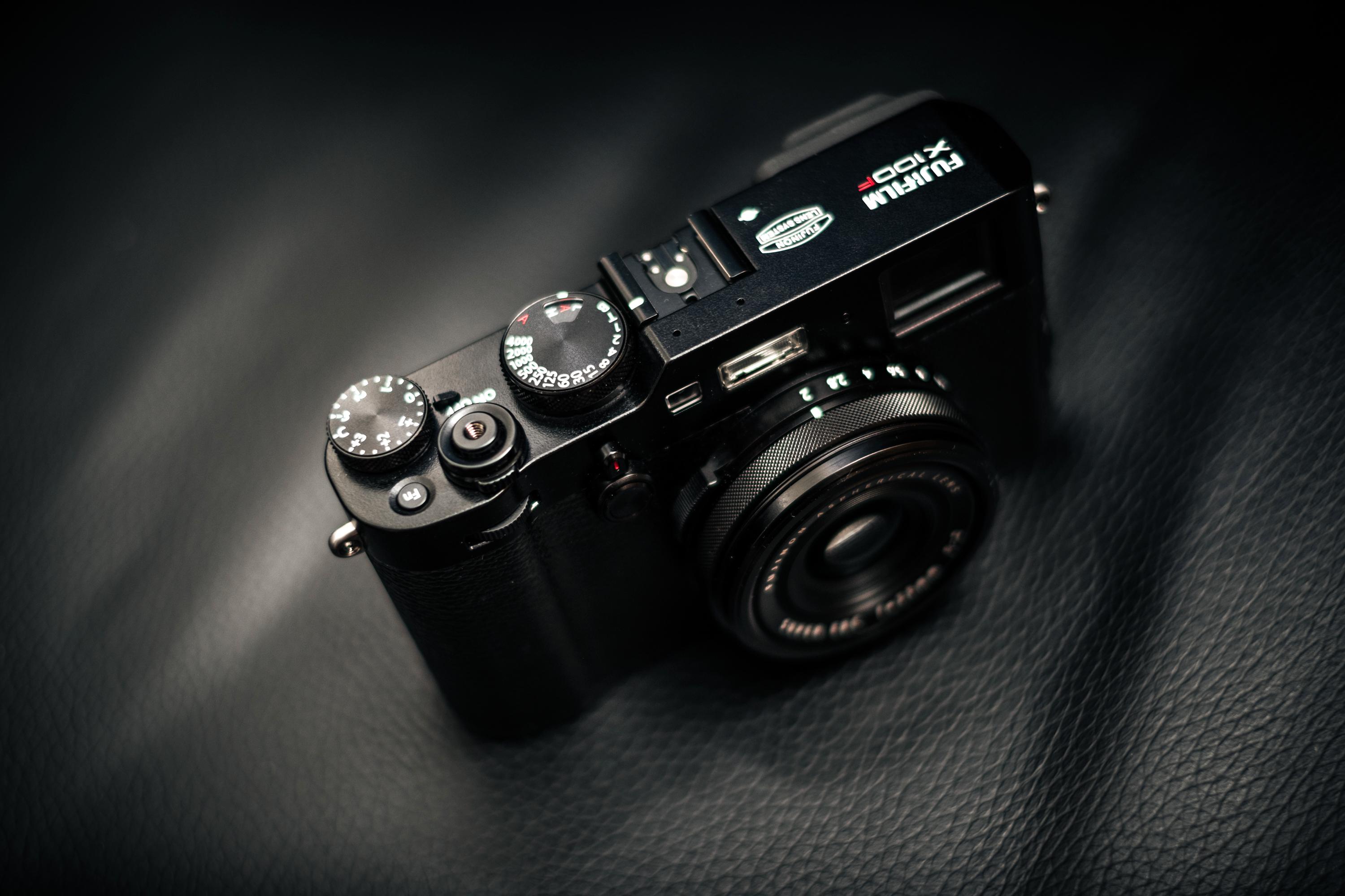 Vi synes Fujifilm X100F er et pent kamera.
