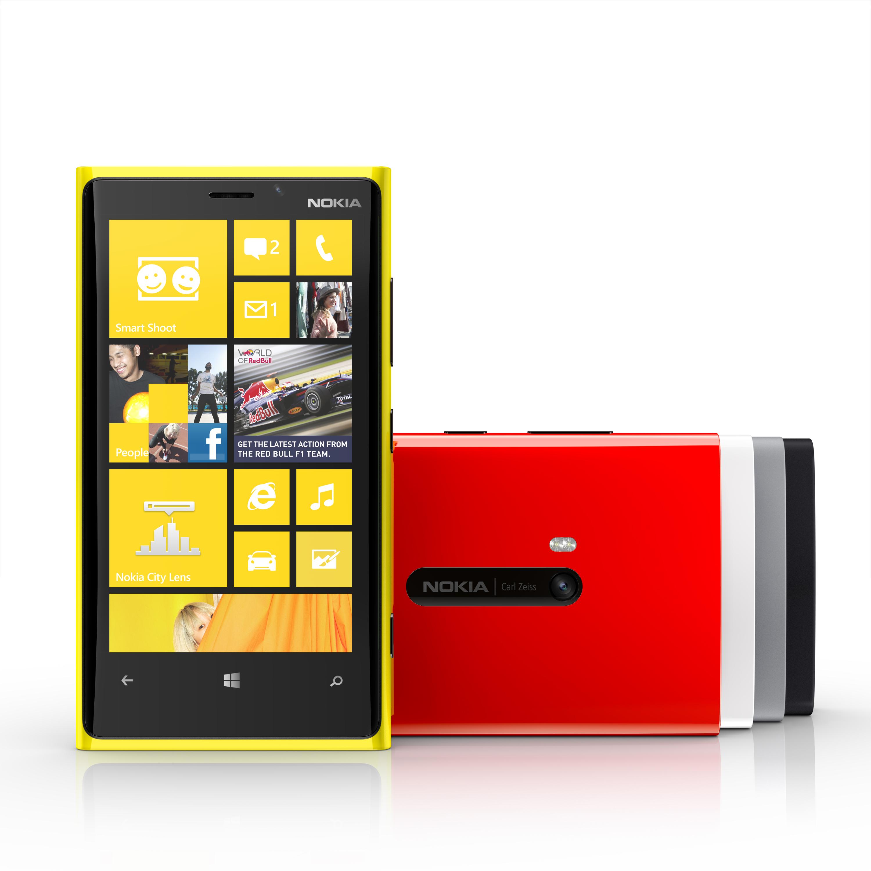 Nokia Lumia 920 er først med mye; mekanisk stabilisert kamera, skjerm du kan bruke hansker på og trådløs lading. Nå har den også et 4G-nett å koble seg til.