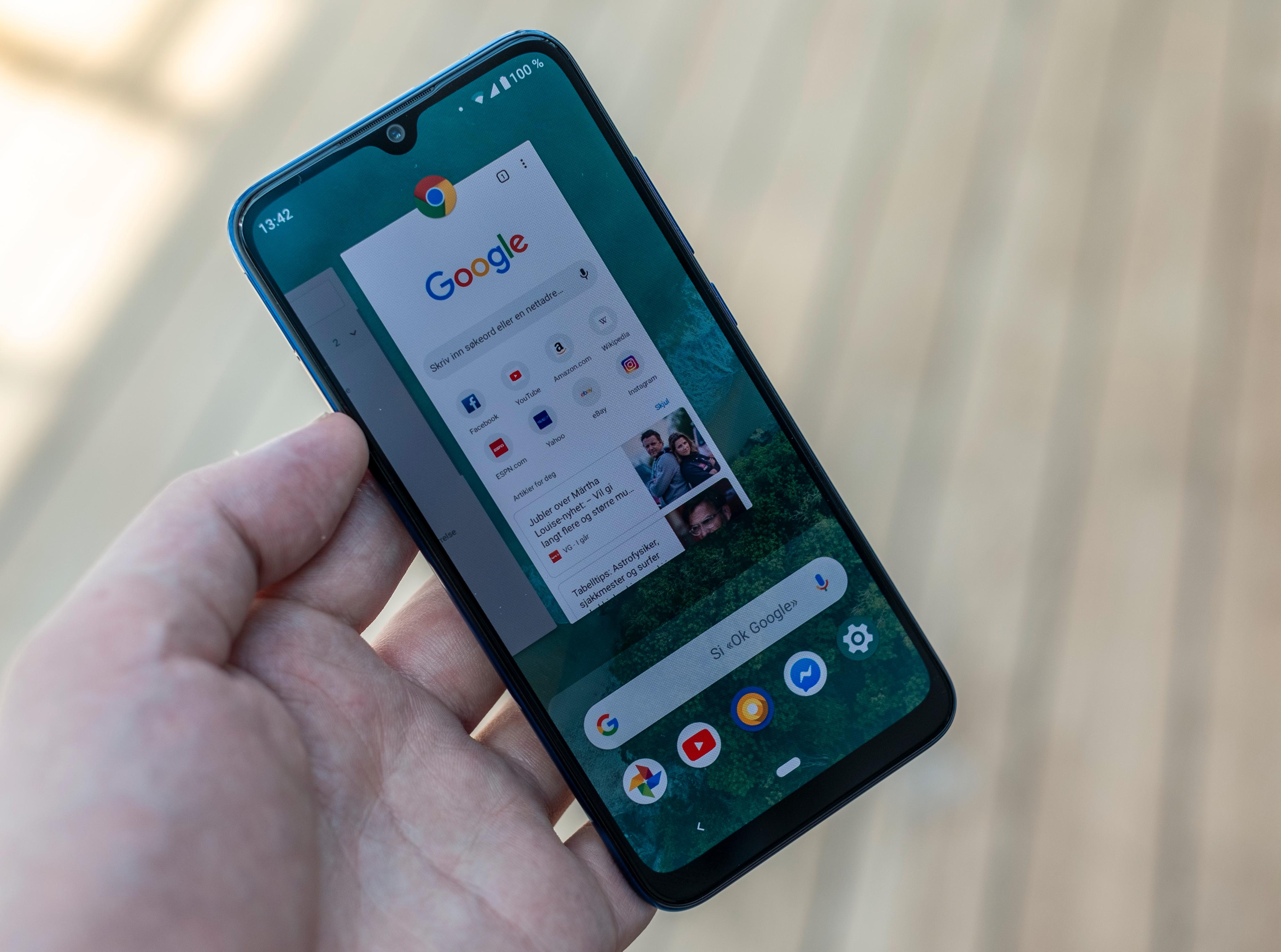 Android One er fortsatt raskt og godt å bruke, men skjermen er kjip og ytelsen er omtrent den samme som i fjor.