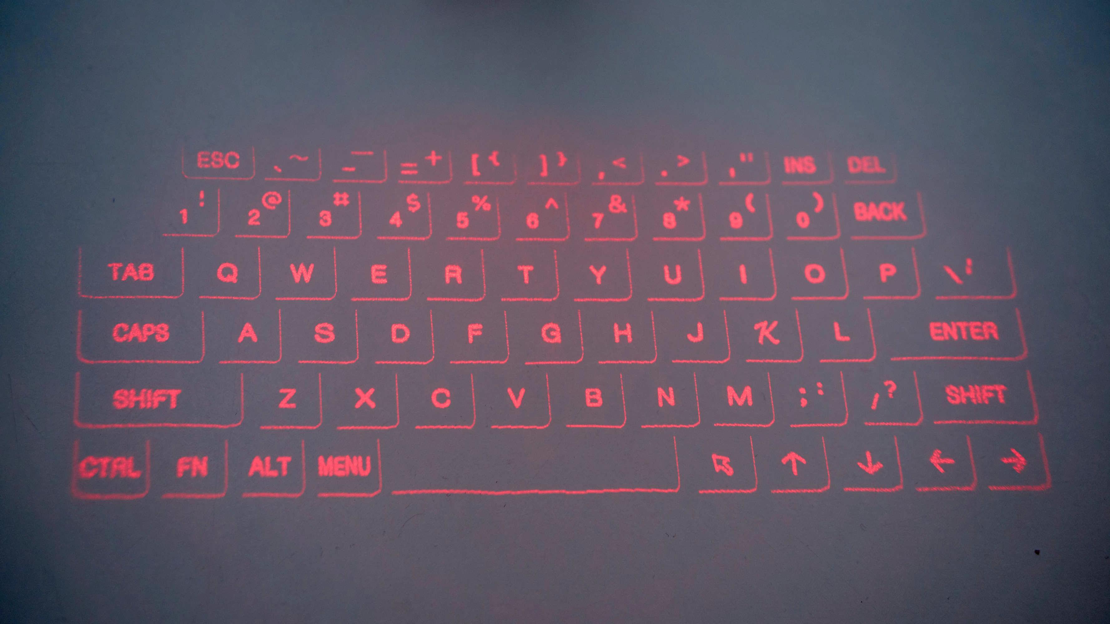 Tastaturet synes best i litt dunkel belysning.