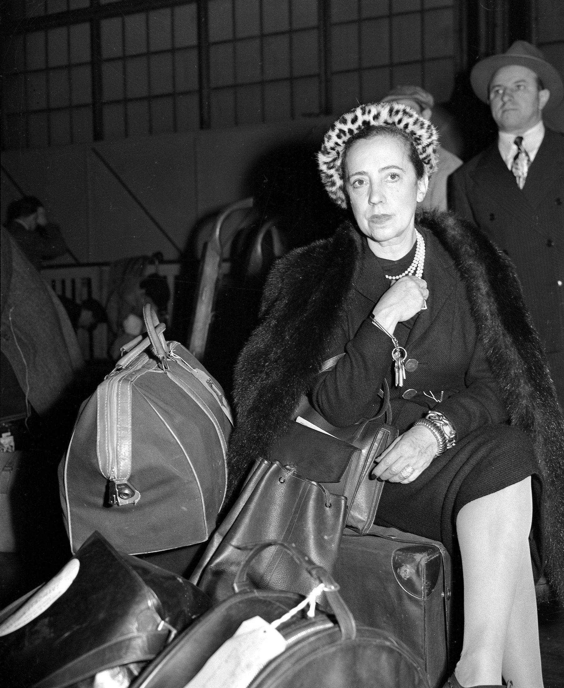 KONKURRENT: Franske Elsa Schiaparelli var Coco Chanels største rival og konkurrent. Foto: NTB scanpix